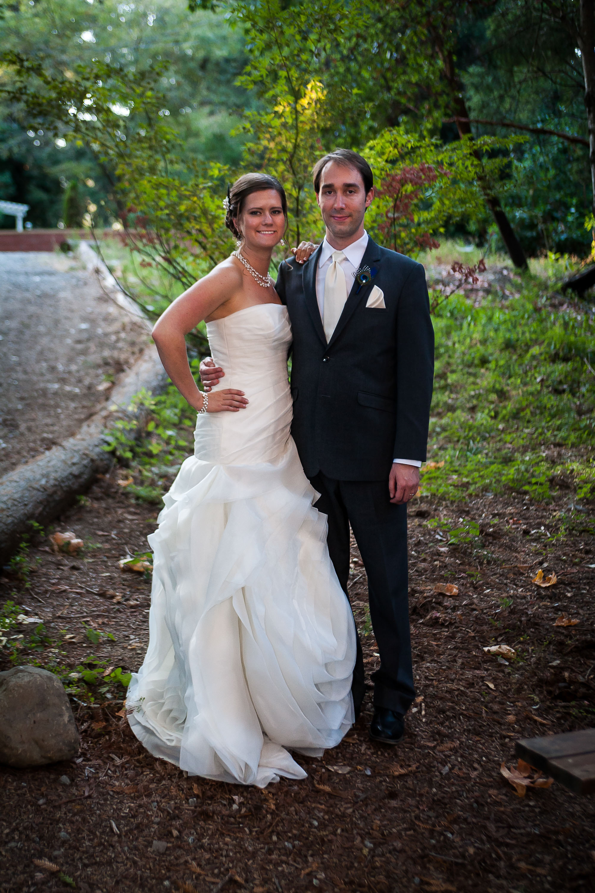 A classic bridal portrait at Pema Osel Ling in the Santa Cruz mountains
